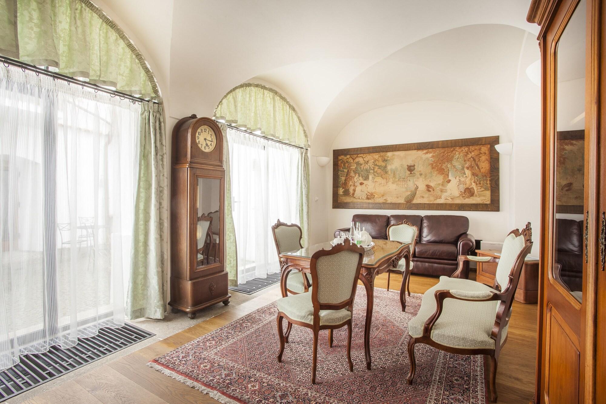 Hotel At The Green Grape Πράγα Εξωτερικό φωτογραφία